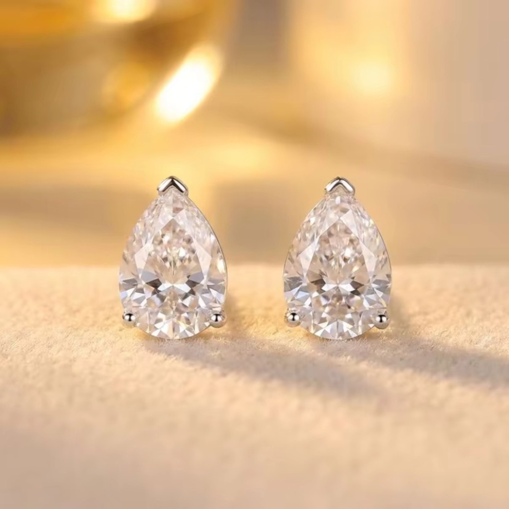 Sterling Silver Pear Cut Clear Moissanite Stud Earrings - Women Jewelry